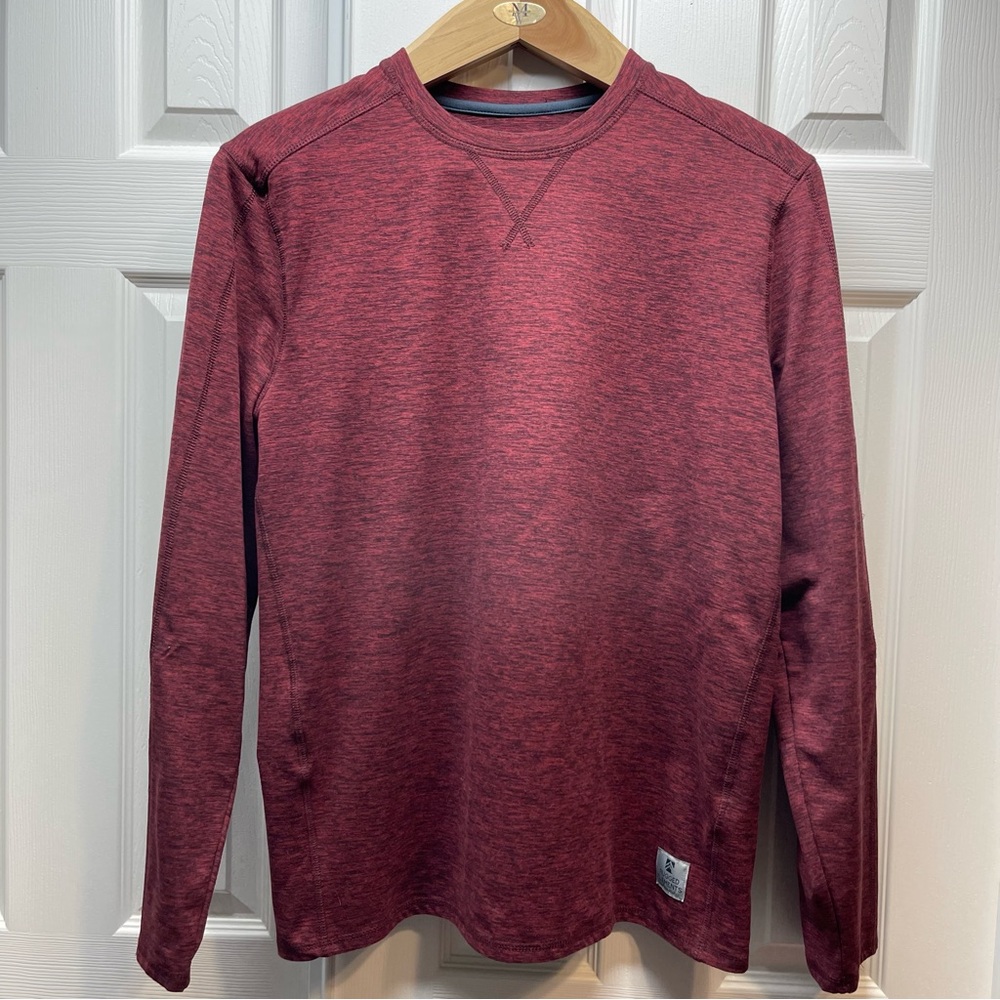 Rugged Elements Sweater Mens Size M Red Pullover V-Neck Long Sleeve Outdoor